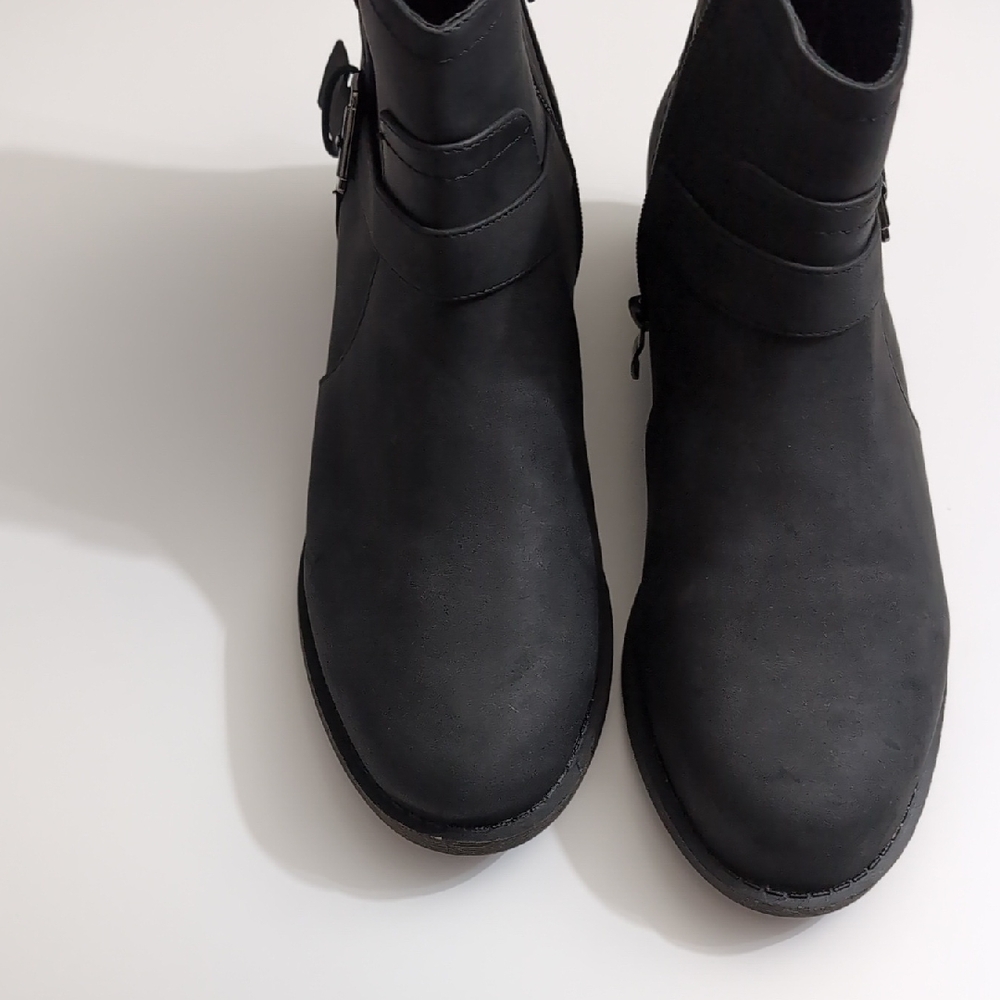 Women’s Black Ankle Booties with Side Zip